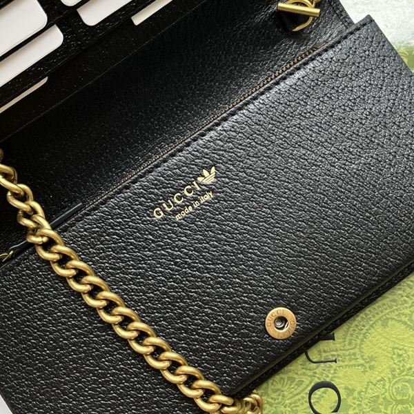 グッチバッグ着用イメージ